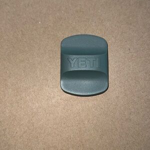 New Yeti Dark Green Magslider